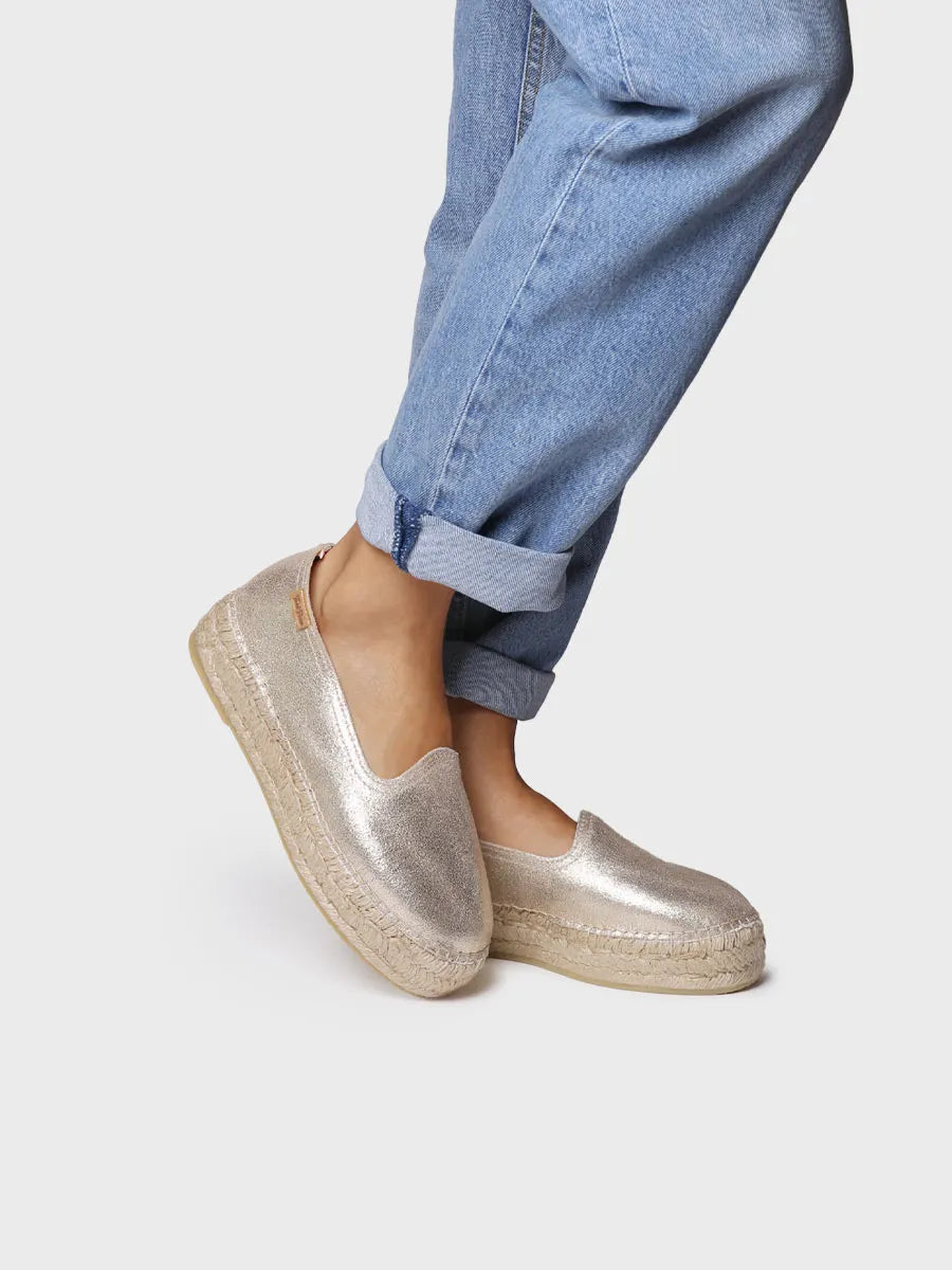 Colour_Champagne(Champagne)| Toni Pons Keira