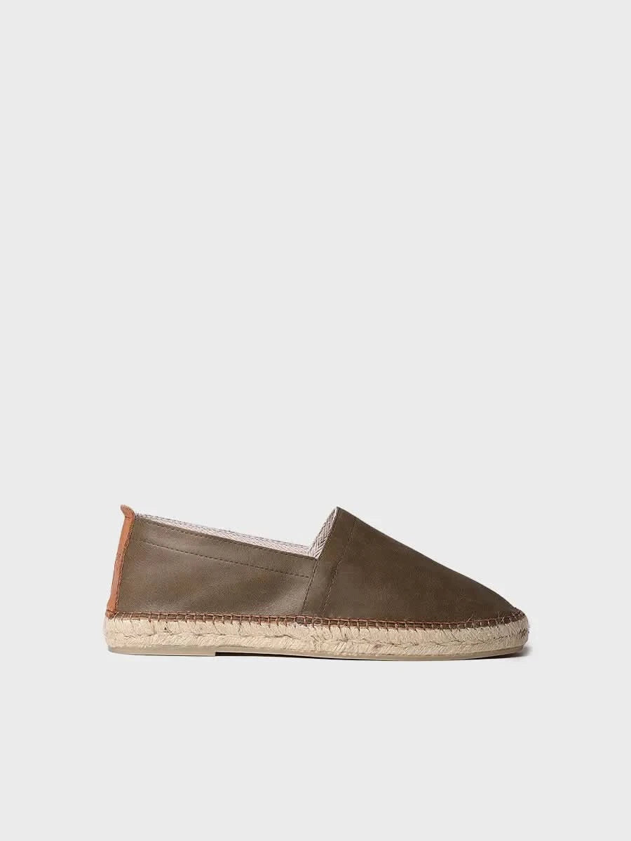 Colour_Khaki(Khaki) | Toni Pons Marc