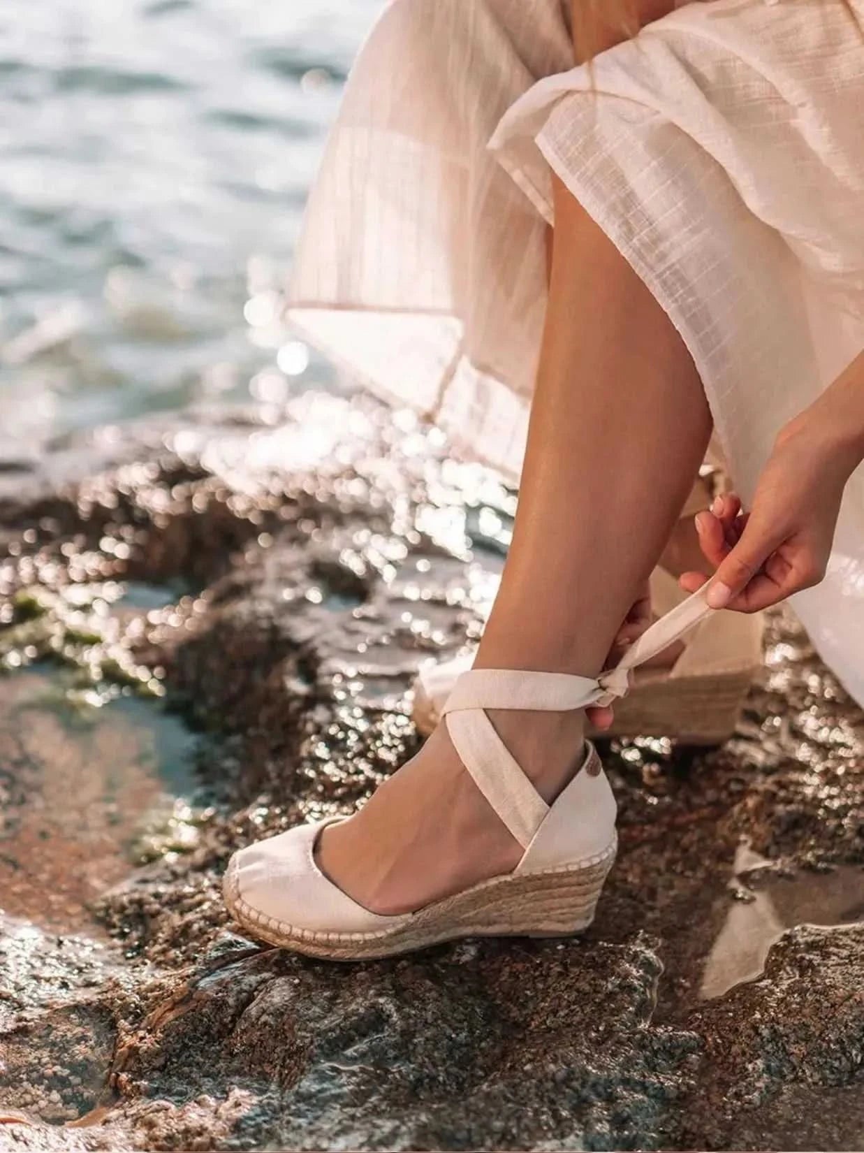 Colour_Offwhite(Ecru) | Toni Pons Julia