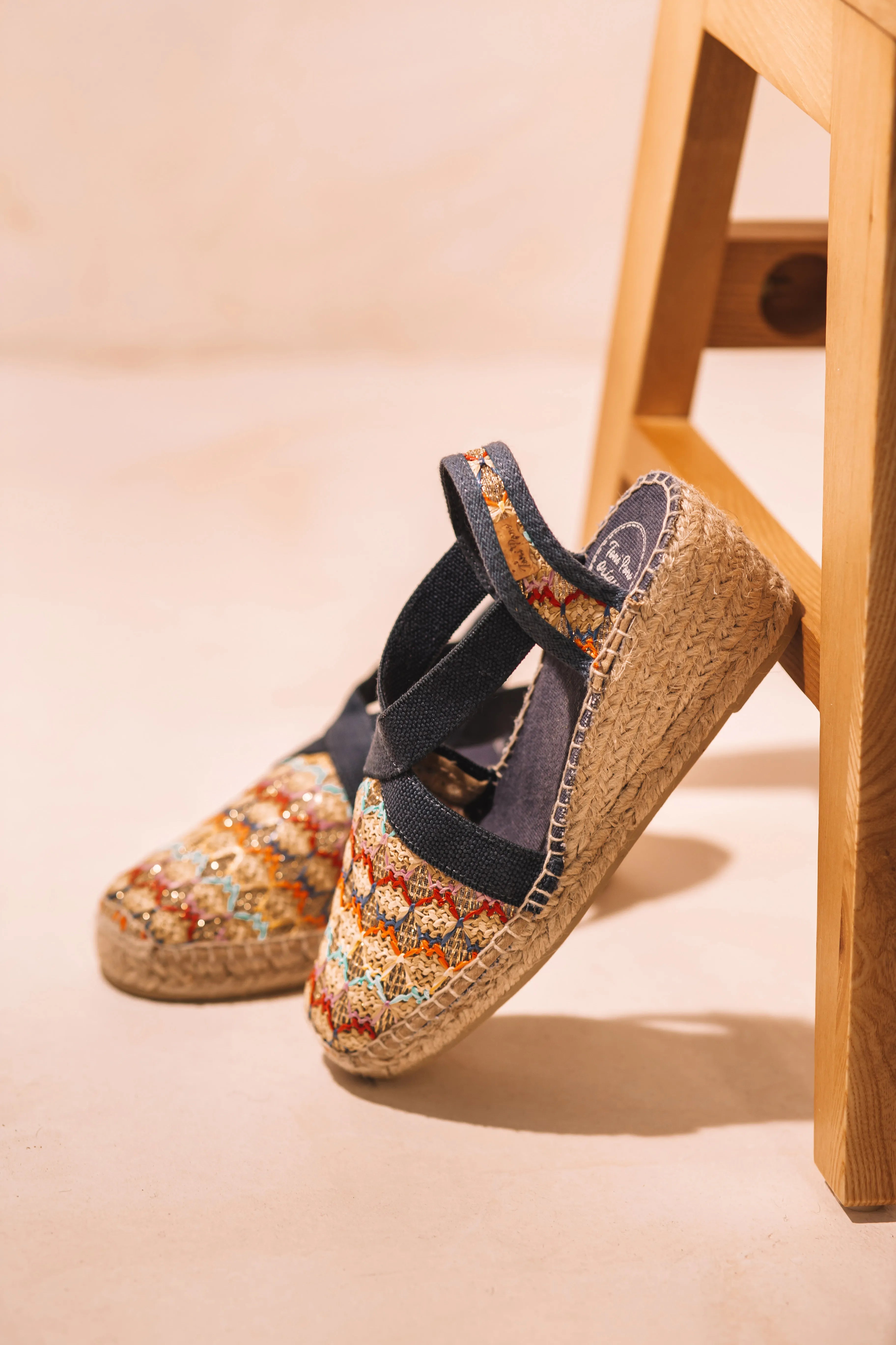 Colour_Multicolor(Multi) | Toni Pons Terra-TT