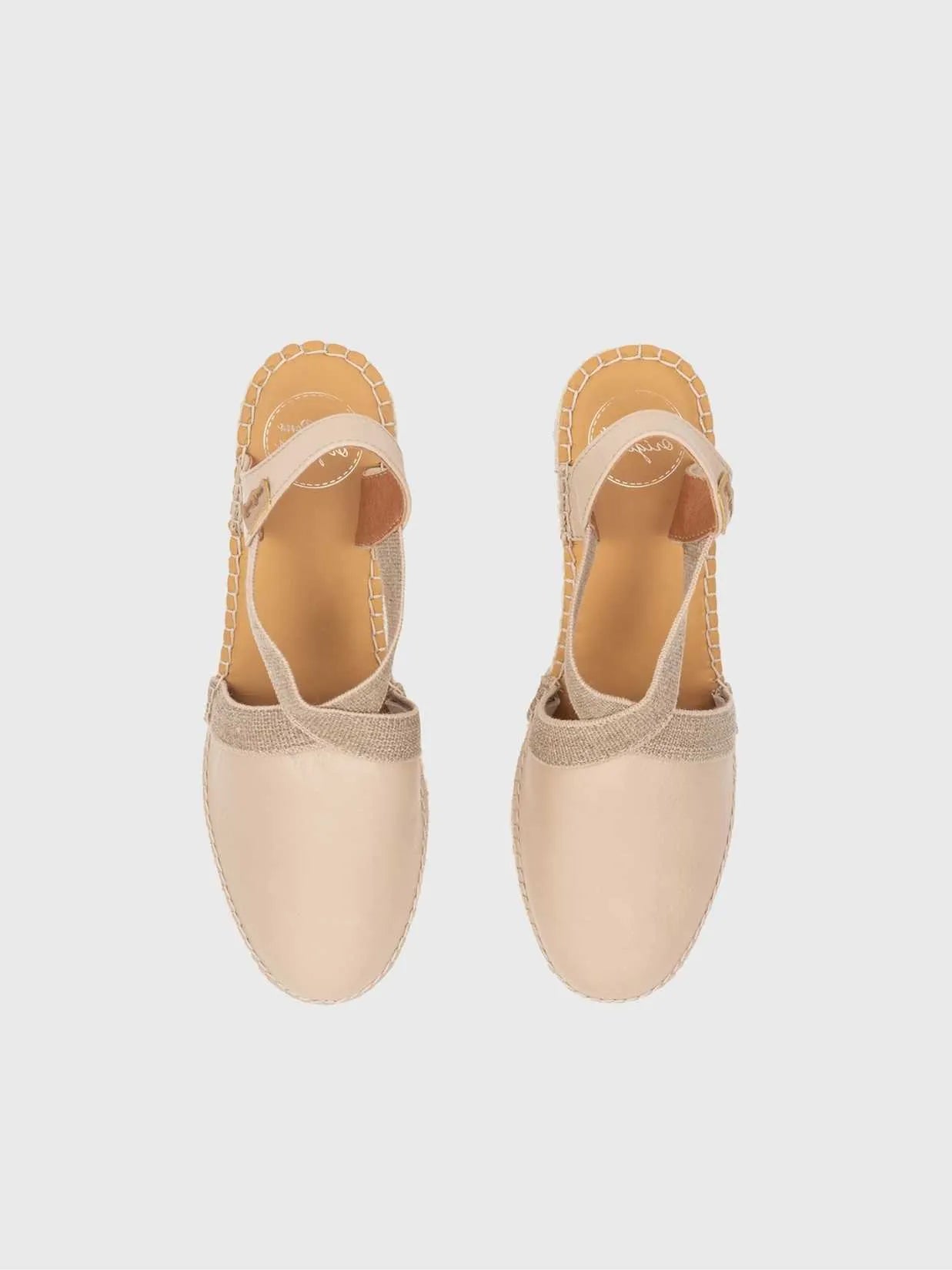 Colour_Beige(Beige) | Toni Pons Tossa
