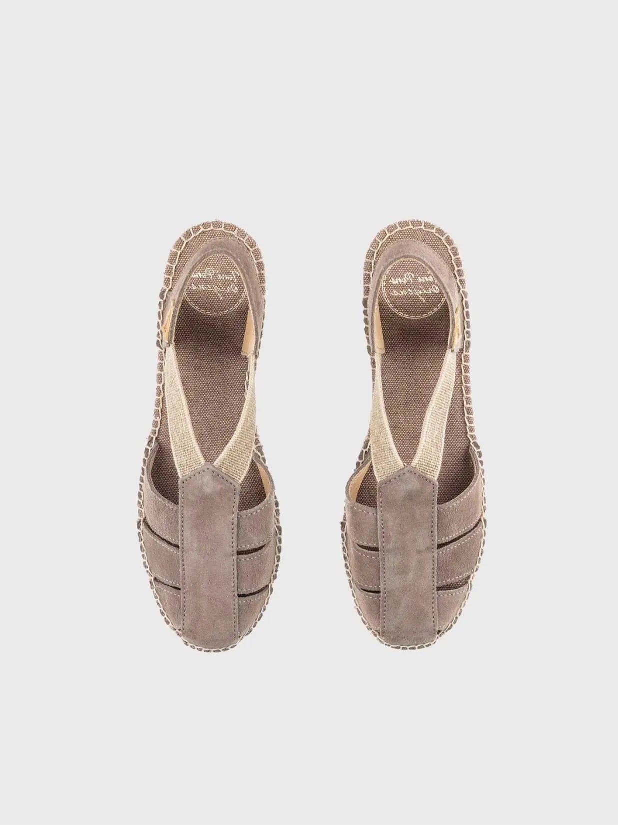 Colour_Taupe(Taupe) | Toni Pons Trapa