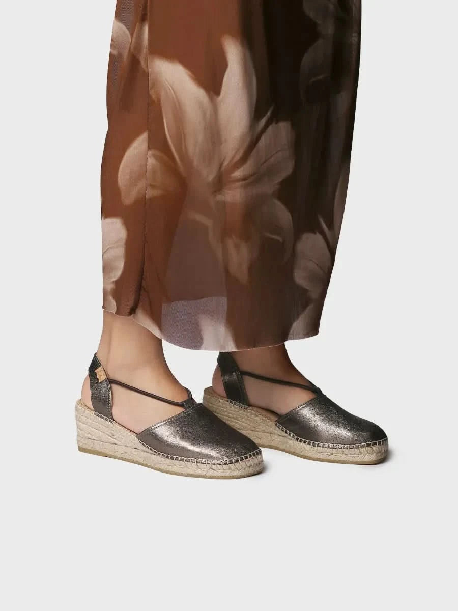 Colour_Bronze(Bronze) | Toni Pons TANA