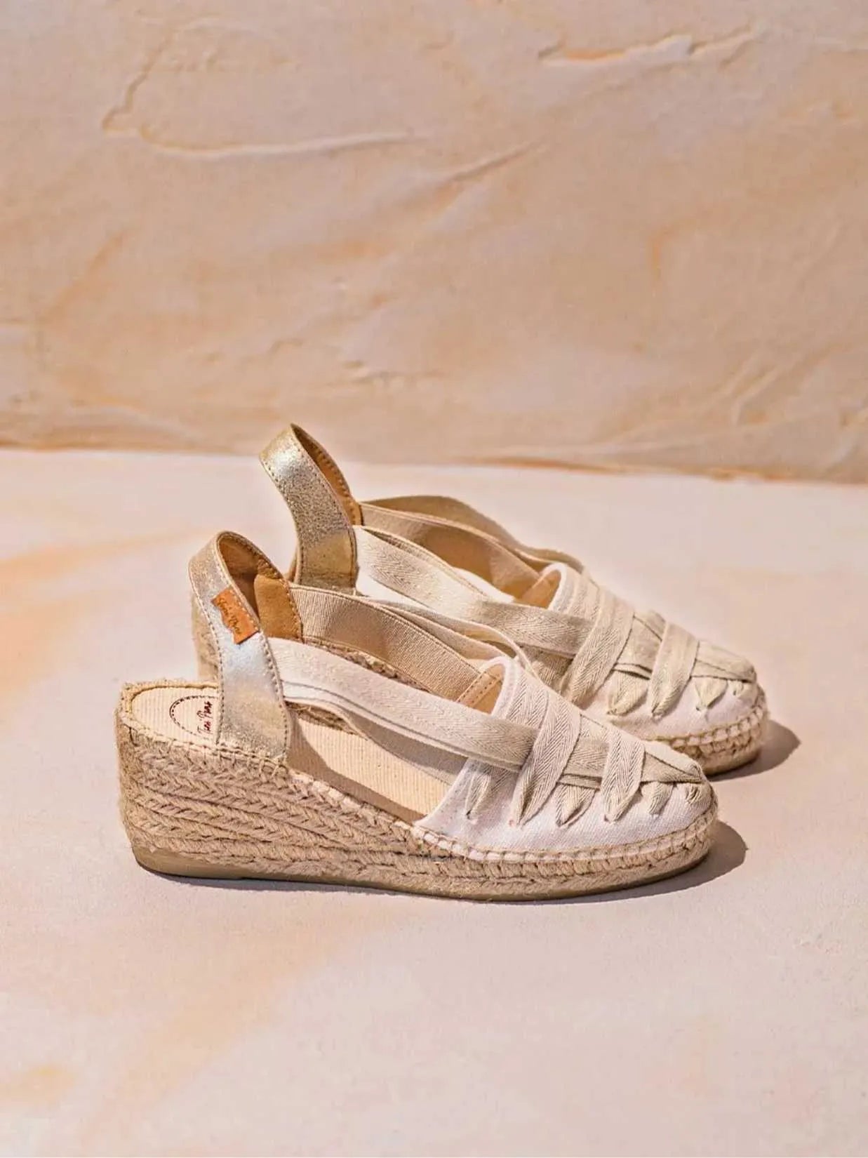 Colour_Offwhite(Ecru) | Toni Pons Tracy CZ 